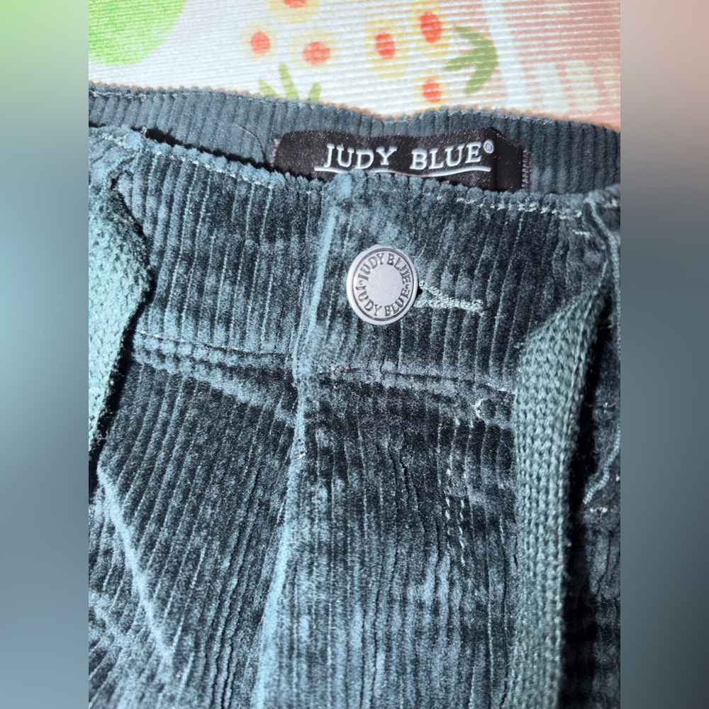 JUDY BLUE VELVET ECLIPSE HIGH RISE CORDUROY JOGGER in emerald - Picture 7 of 9
